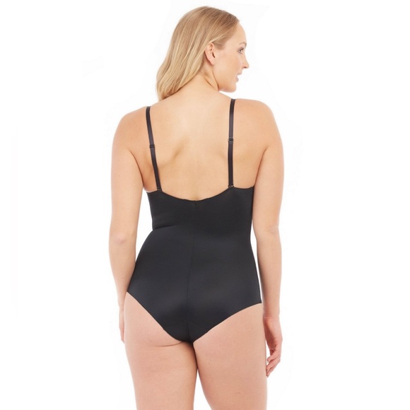 NWT RED HOT by SPANX Cupped Panty Bodysuit Size Small - Picture 2 of 7